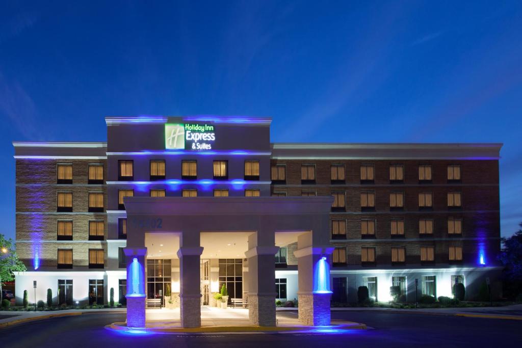 Holiday Inn Express & Suites Laurel Lakes an IHG Hotel Main image 1